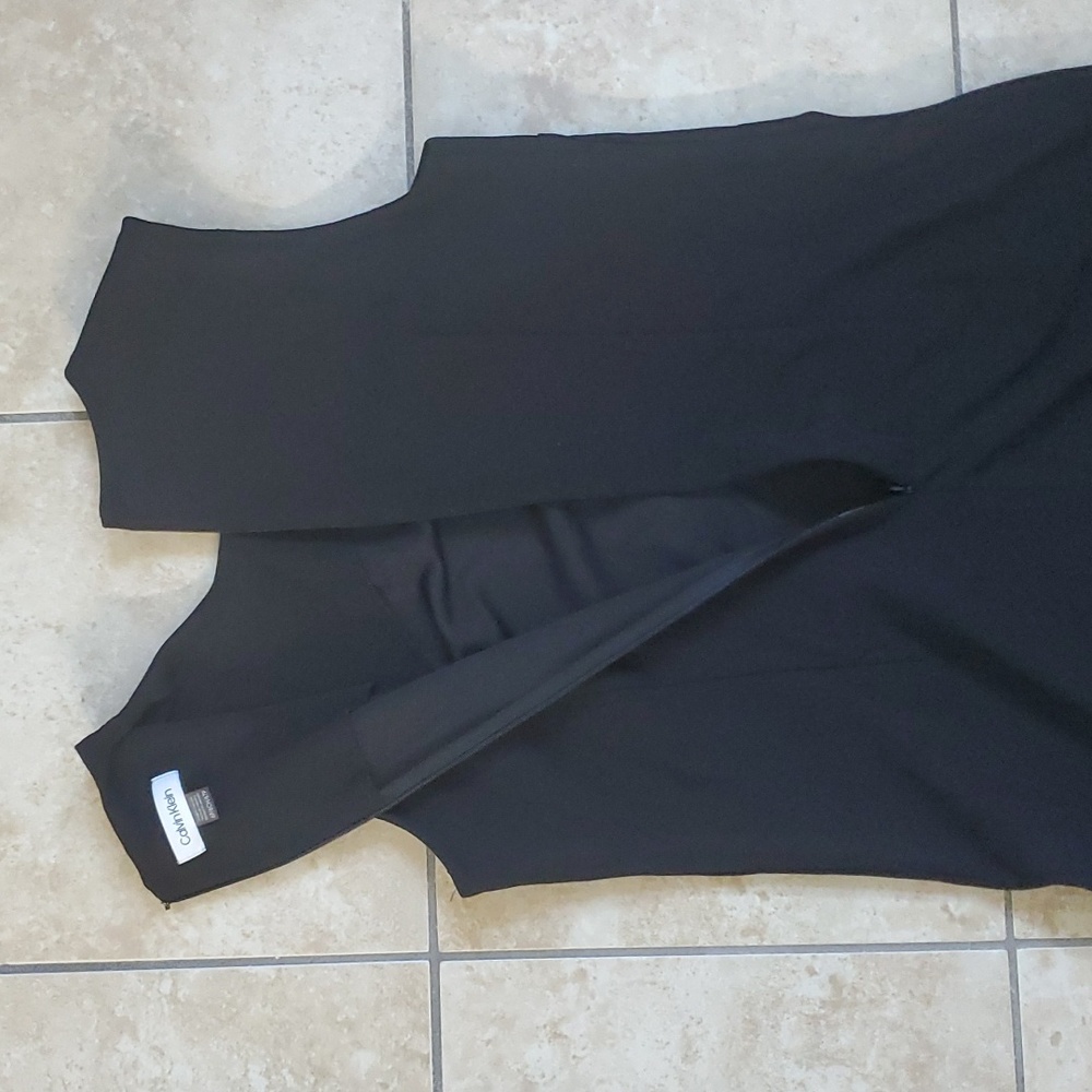 Calvin Klein Sleeveless Black Ruffle Dress sz 6 - Picture 7 of 8